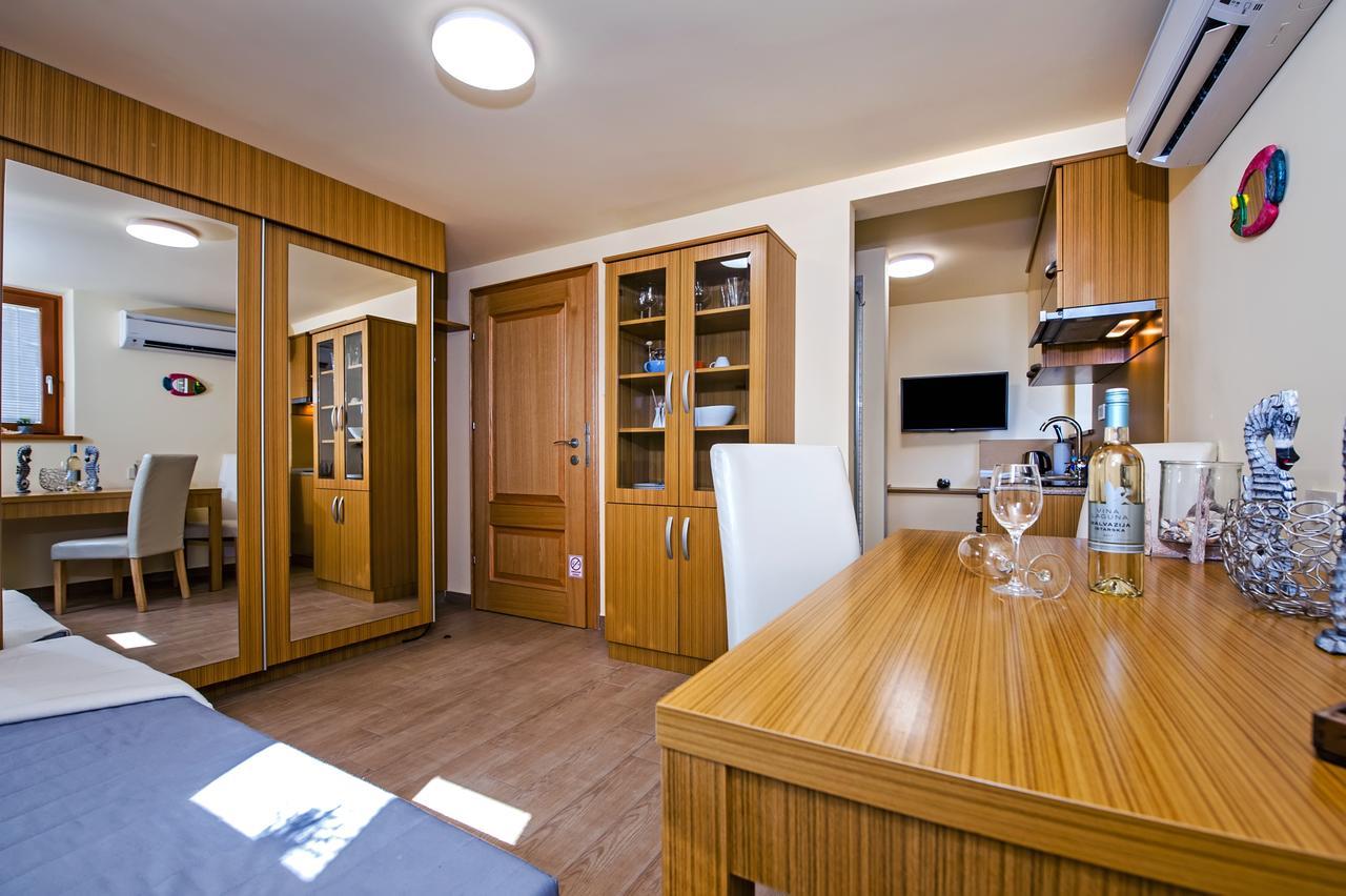 Guest House Golden Goose Rovinj Exteriör bild