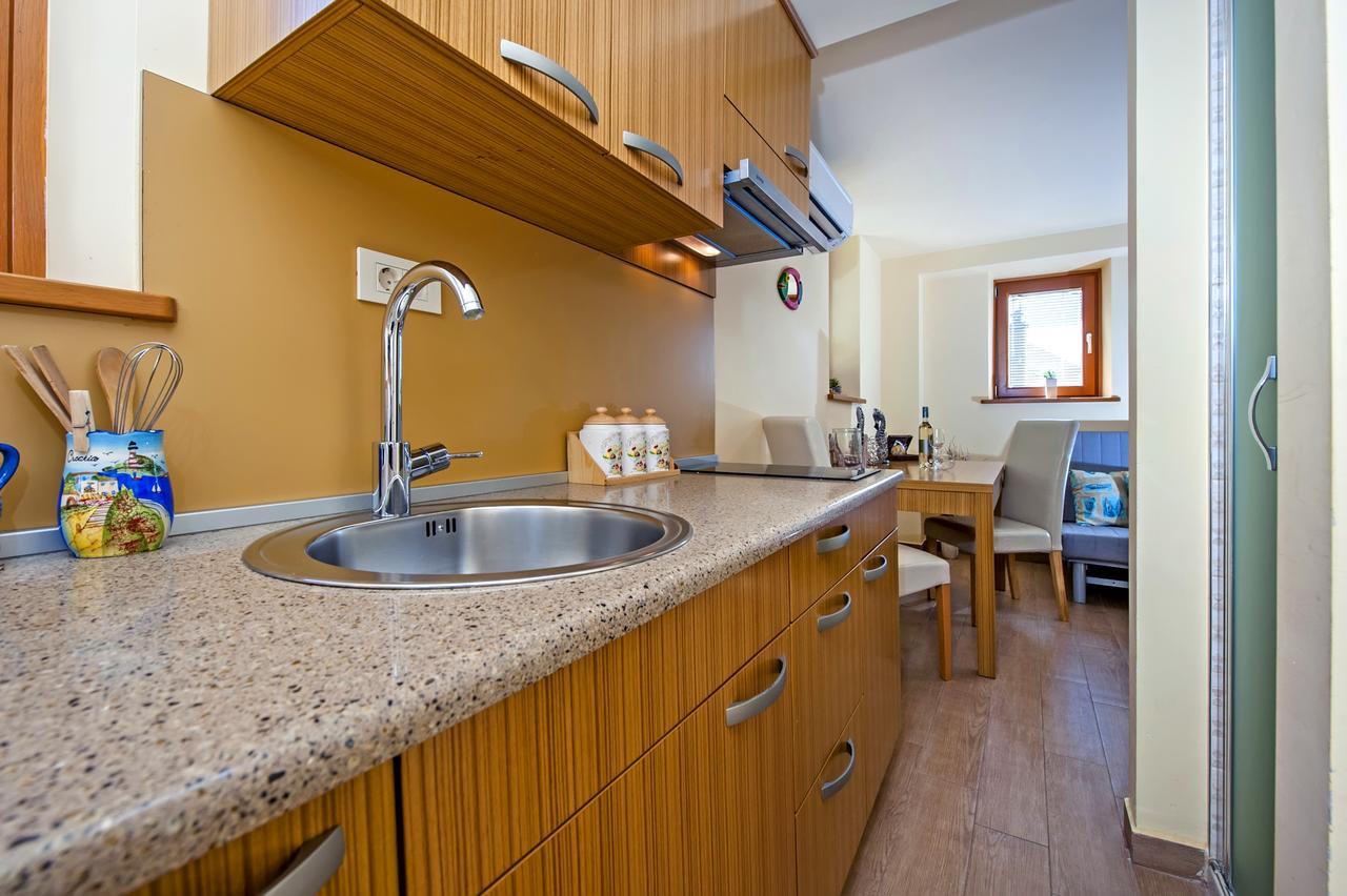 Guest House Golden Goose Rovinj Exteriör bild