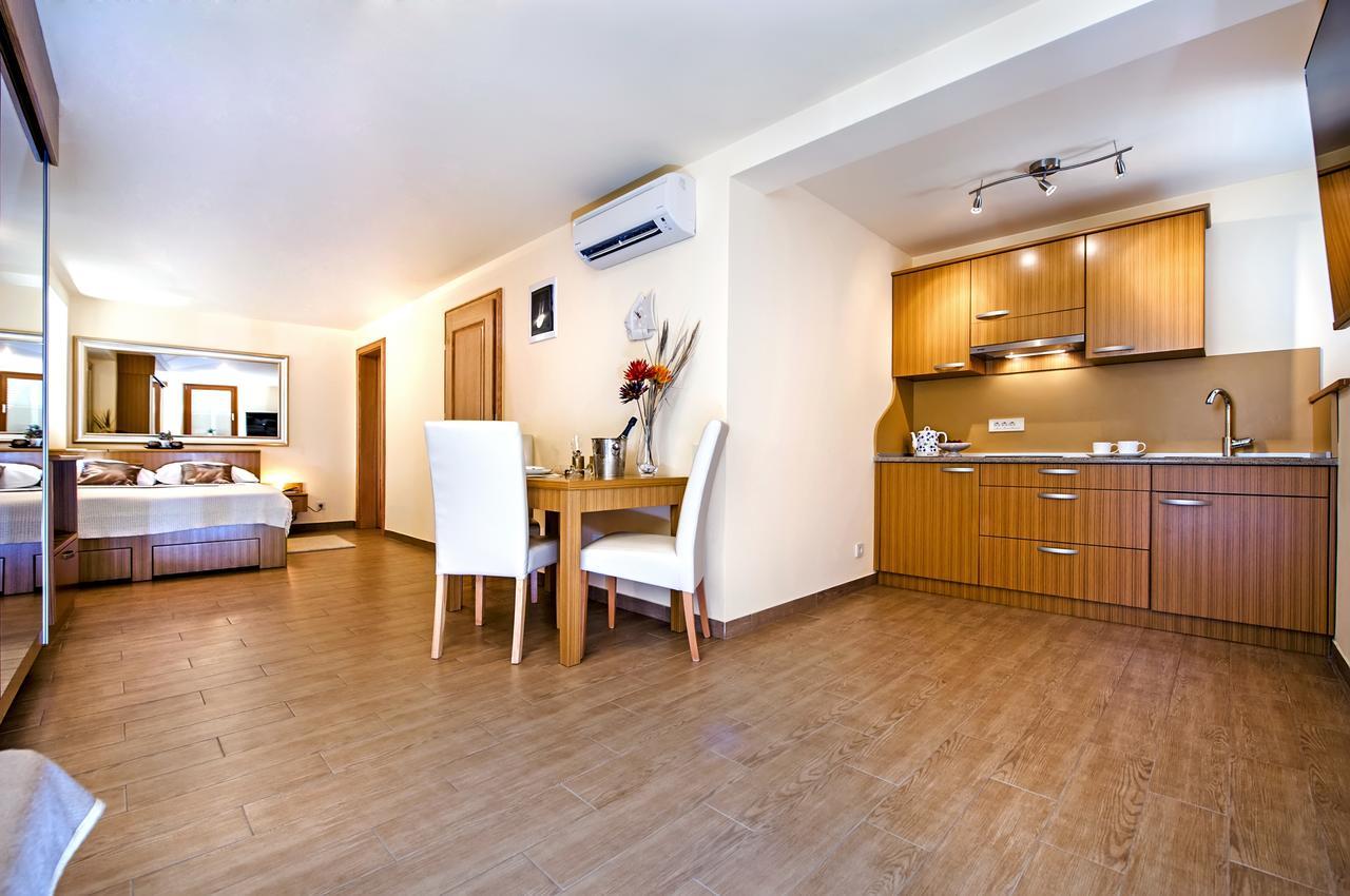 Guest House Golden Goose Rovinj Exteriör bild